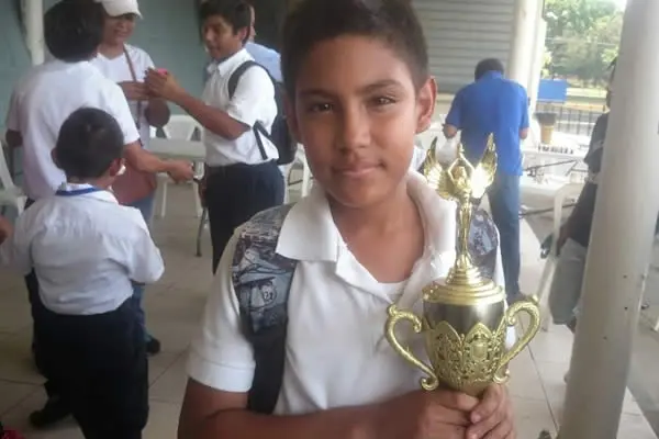 Francisco Lozano Miranda se llevó el Torneo Colegial de Ajedrez del Distrito 7