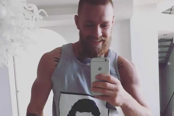 Conor McGregor causó revuelo con una publicación de Pablo Escobar en sus redes sociales