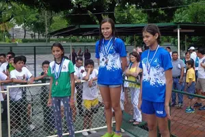Novatos dejan buena impresión en Campeonato Nacional de Natación