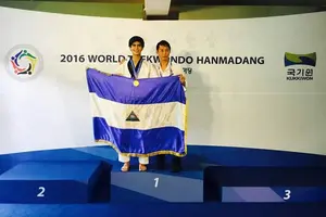 El Nica Clark López gana medalla de oro en Mundial de Taewkondo
