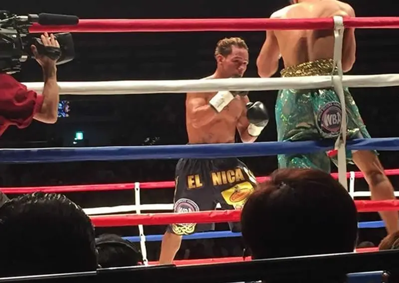 Luis "El Nica" Concepción se convirtió en el campeón absoluto súper mosca de la AMB 