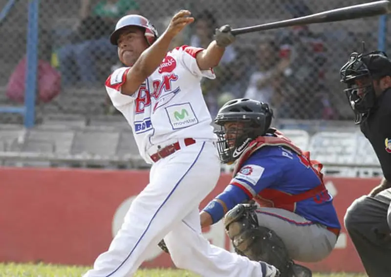 Juan Carlos Urbina se apunta un 100/100 en este Pomares