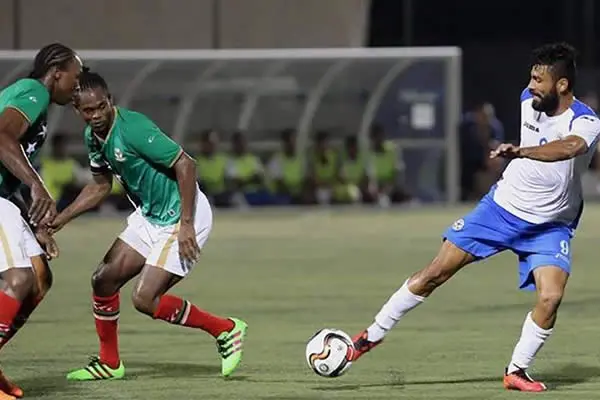 La Azul y Blanco sacó un cuestionado empate ante San Cristóbal y Nieves
