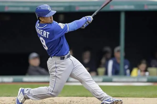 Cheslor Cuthbert conecta su cuadrangular 11 de la temporada