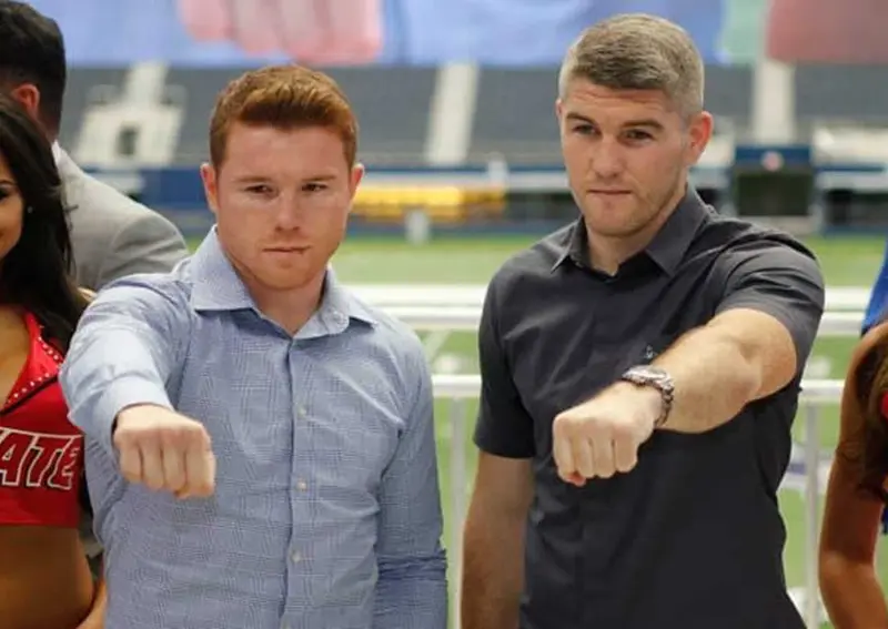 Canelo Álvarez enfrenta al invicto Liam Smith este sábado en el estadio de los Dallas Cowboys