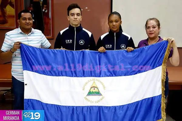 CODICADER: María Victoria y Eduardo López conquistaron plata y bronce en natación