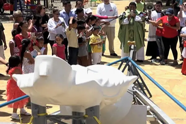 Reciben a la Virgen de la Medalla Milagrosa en San Juan del Sur