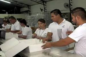 Inicia empaque de maletas electorales