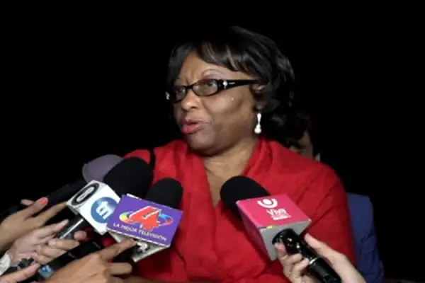 Directora de la OPS y participantes de RESSCAD visitan el Volcán Masaya