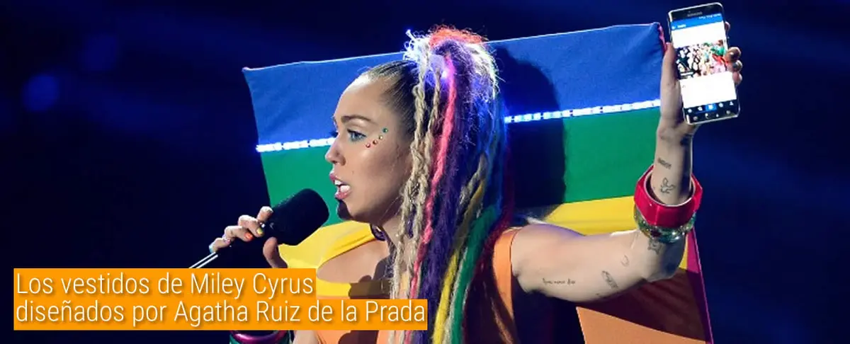 Los vestidos de Miley Cyrus diseñados por Agatha Ruiz de la Prada