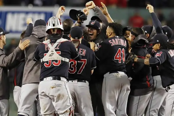 Los Indios de Cleveland acaban con las Medias Rojas y retiran a David Ortiz