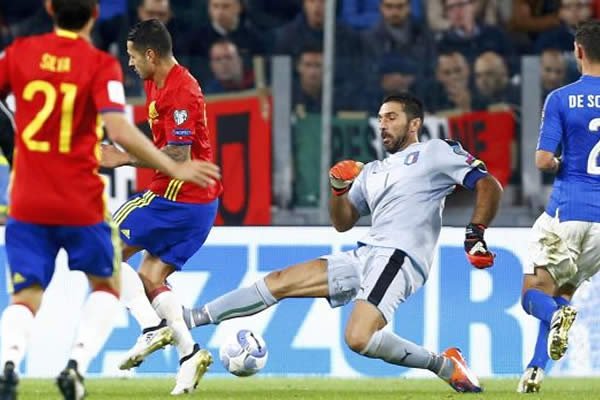 España igualó 1-1 ante Italia en Turín por las Eliminatorias Europeas