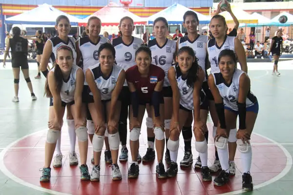 Nicaragua se quedo con el 1er lugar en la Triangular de Voleibol femenino en Somoto