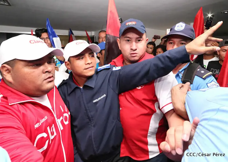 Chocolatito quiere seguir los pasos de Manny Pacquiao con los jóvenes pugilistas