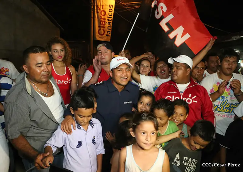 Chocolatito quiere seguir los pasos de Manny Pacquiao con los jóvenes pugilistas