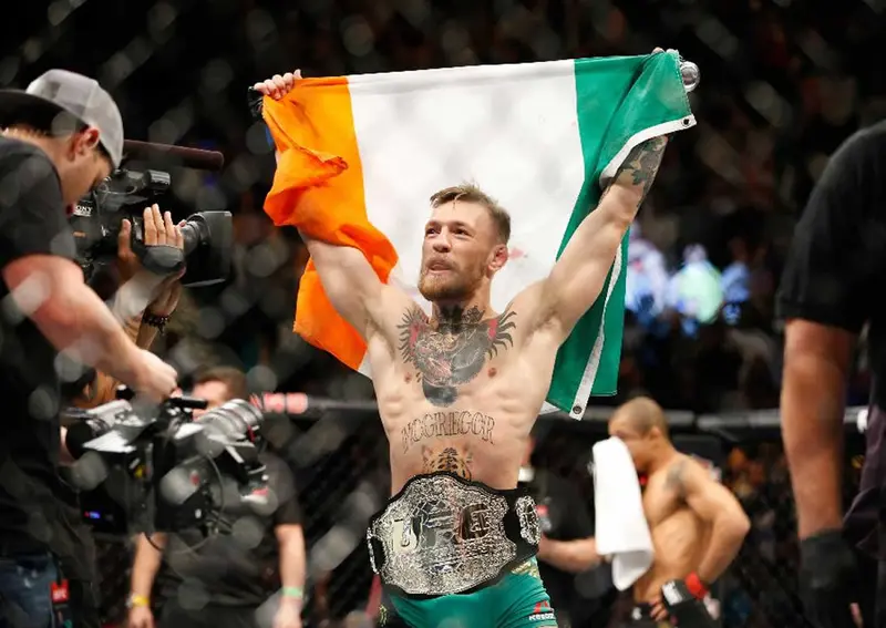 Conor McGregor buscará la gesta histórica de conseguir dos cinturones en UFC