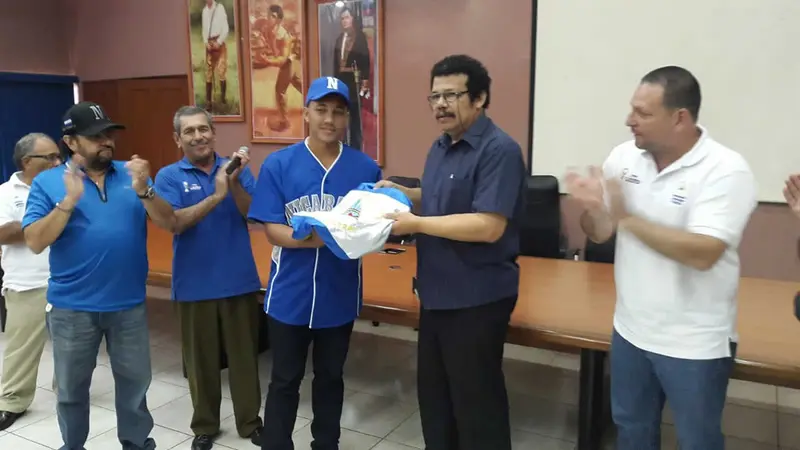 Abanderamiento de la Selección de Béisbol Sub-23 rumbo al Mundial de la categoría 