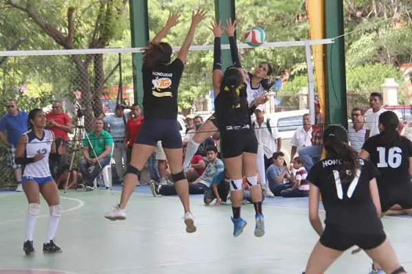 Nicaragua se impone en Triangular de Voleibol femenino en Somoto