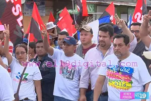 "Chocolatito" recorrió los barrios del distrito V de Managua en la Caminata del Amor y la Alegría