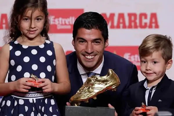 El uruguayo Luis Suárez del Barcelona se lleva la Bota de Oro