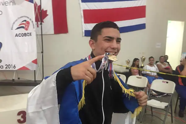 El niño prodigio, Rommel Caballero derrota a Euri Cedeño en Costa Rica