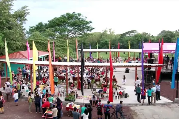 Catarina celebra más victorias al estrenar Parque Municipal de Ferias