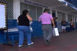 Llega el Material Electoral a Centros de Votación de Monseñor Lezcano
