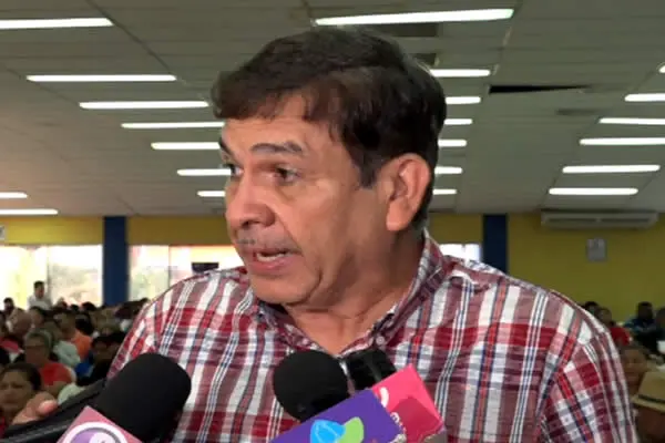 Alcaldes llaman al pueblo a votar