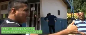 Román “Chocolatito” González ejerció su derecho al voto a mediodía