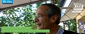 Expertos Electorales visitan Centro de Votación en el Colegio Reyna Sofía