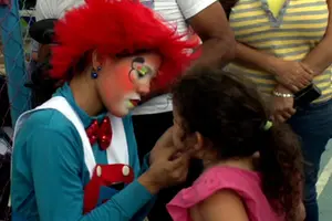 Familias celebran la Alegría de Vivir en Paz