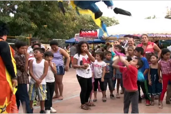 Niñez del Barrio “Edgard Lang” disfruta de tarde recreativa