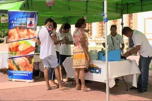 Feria del Mar visita nuevamente la Plaza 22 de Agosto