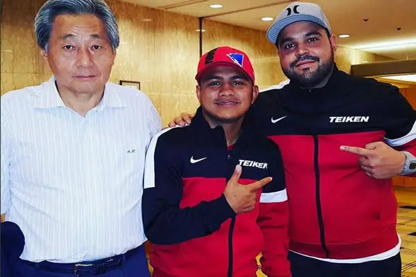 "Chocolatito" rumbo a Japón a reunirse con Akihiko Honda y determinar su calendario de peleas 2017