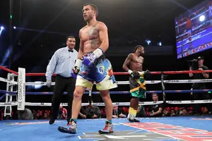 Vasyl Lomachenko demasiado feroz para el jaimaiquino Nicholas Walters
