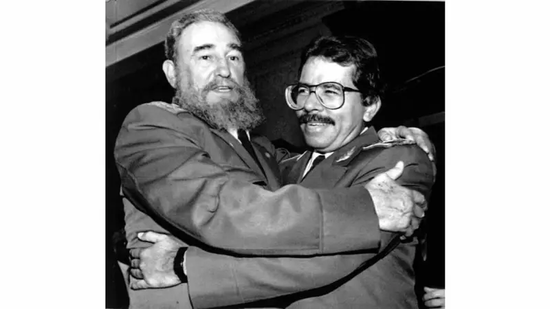 Fallece el Comandante Fidel Castro Ruz ¡HASTA LA VICTORIA SIEMPRE!