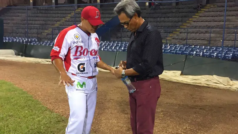 Bóer pierde 15-4 contra los Gigantes en una noche que reunió a las estrellas de nuestro béisbol