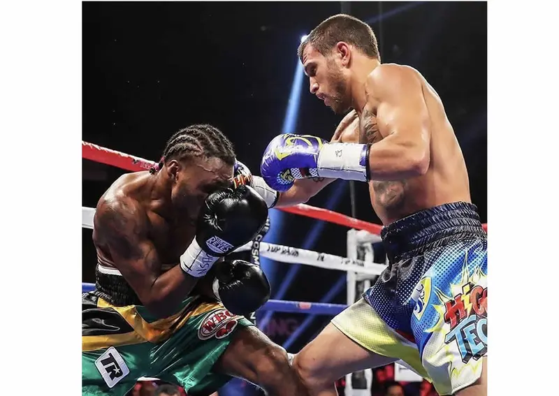 Vasyl Lomachenko demasiado feroz para el jaimaiquino Nicholas Walters