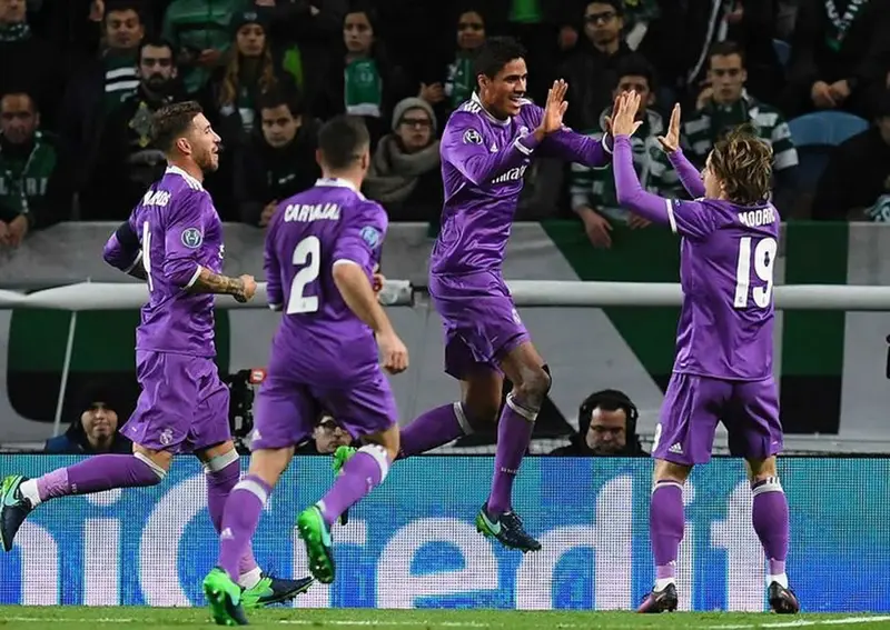 Real Madrid consigue el triunfo y la clasificación a los octavos en Champions sin mucho alarde  