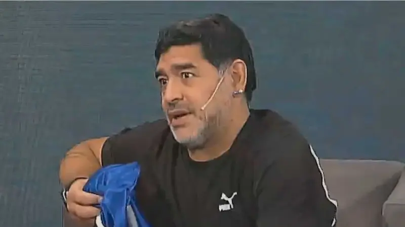 Maradona asegura no haber cobrado por jugar en el Sáhara