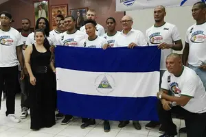Abanderamiento del equipo de baloncesto Costa Caribe rumbo a El Salvador para el campeonato de clubes
