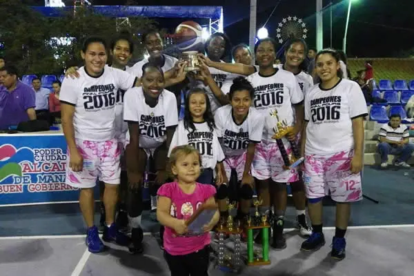 Las Leonas se coronaron bicampeonas del Four Internacional de Baloncesto Femenino