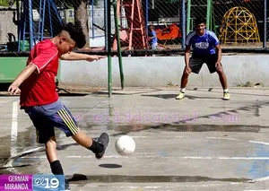 Equipos de fútbol del barrio Pedro Joaquín Chamorro participan en tarde de penales