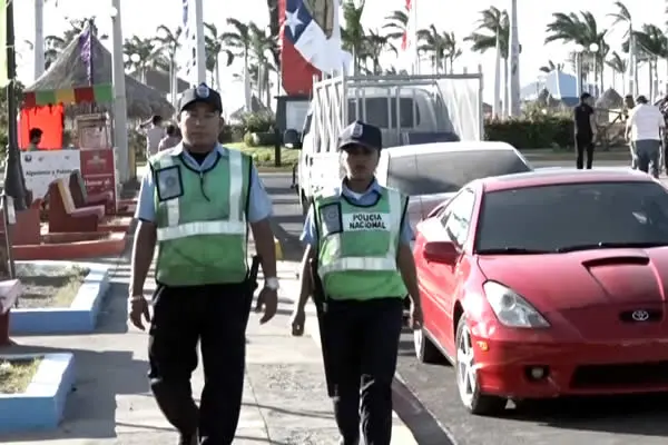 Familias destacan la seguridad permanente en el Puerto “Salvador Allende”