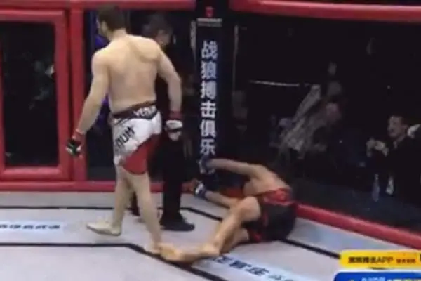 El nocaut más rápido y deshonesto de la historia de las MMA
