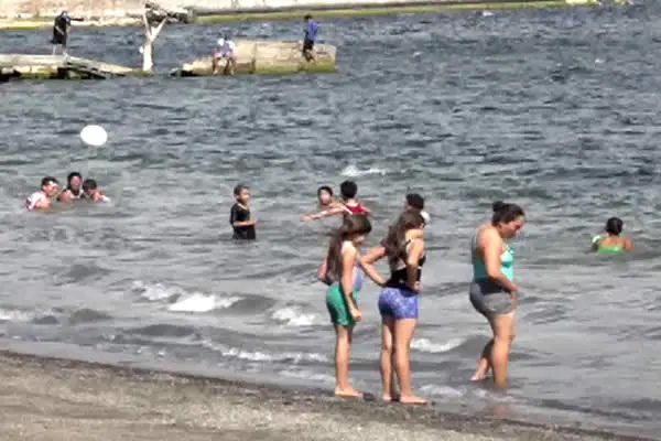 Familias ya visitan balnearios en Managua