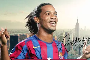 Ronaldinho es nombrado el nuevo embajador del FC Barcelona