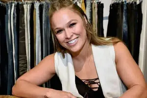La ex campeona de UFC Ronda Rousey regresa a la televisión en la serie dramática "BlindSpot"