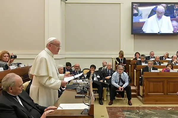 El papa Francisco, preocupado ante una posible "gran guerra mundial por el agua"