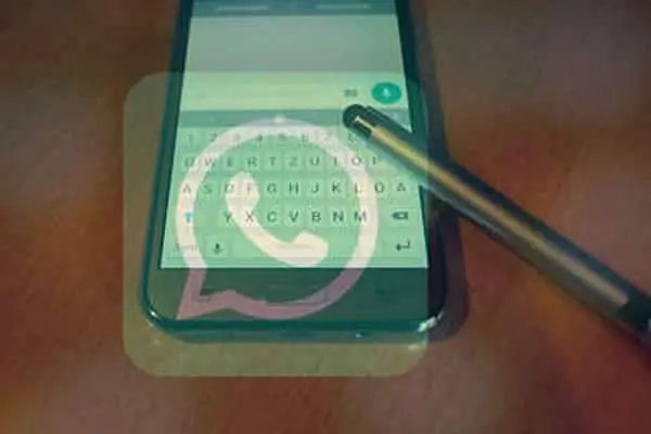 7 riesgos que conlleva la nueva función "estados" de WhatsApp